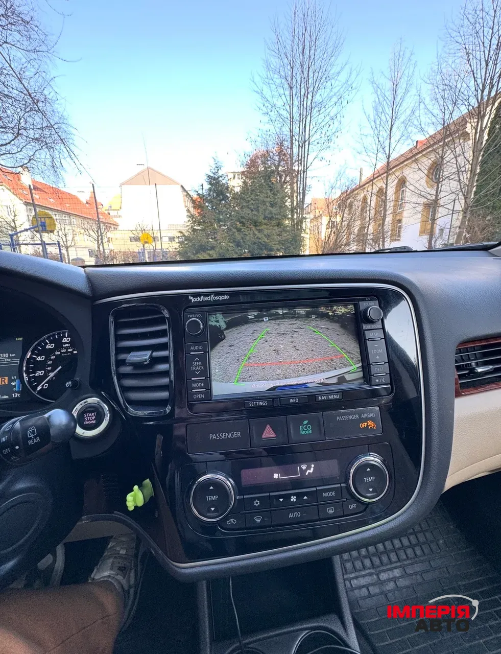 Mitsubishi Outlander - фото 7