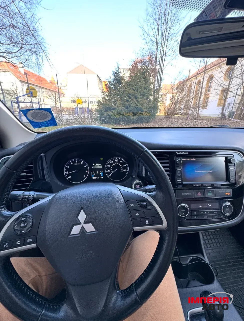 Mitsubishi Outlander - фото 6