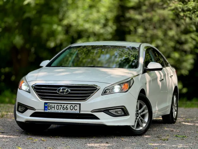 Hyundai Sonata - фото 1