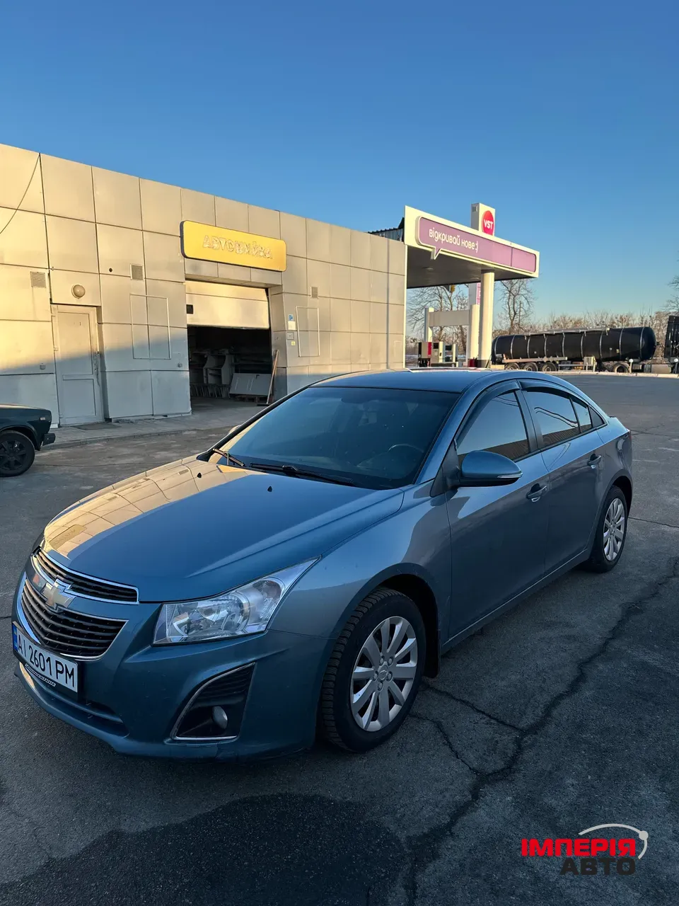 Chevrolet Cruze - фото 1