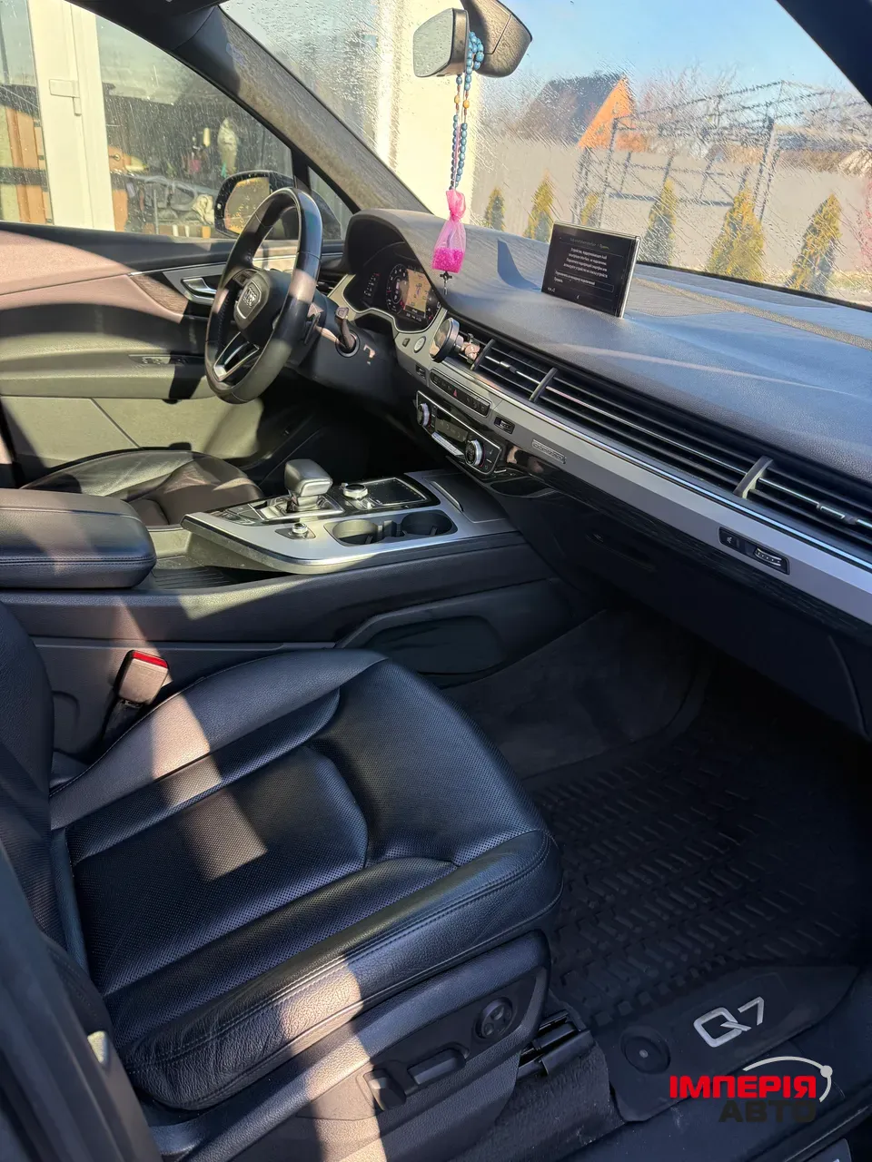 Audi Q7 - фото 26