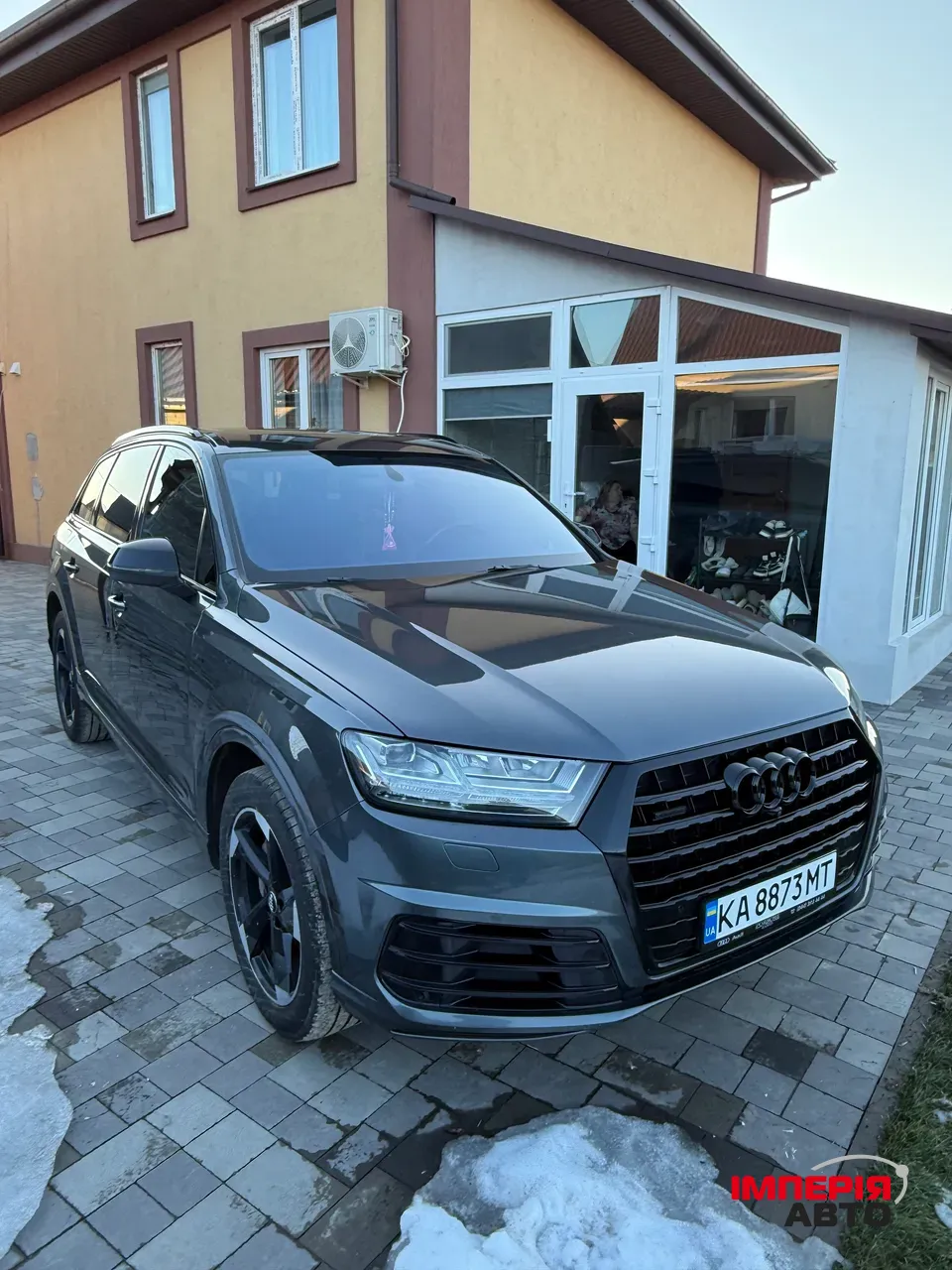 Audi Q7 - фото 1
