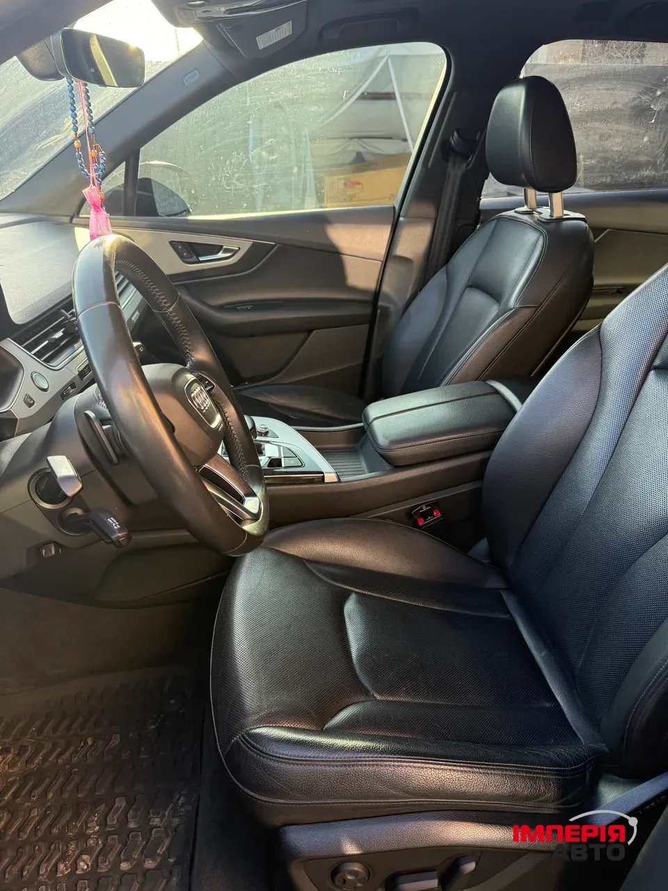 Audi Q7 - фото 16