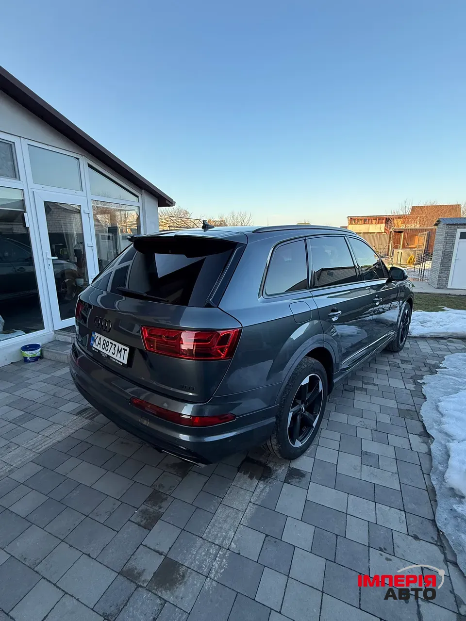 Audi Q7 - фото 8