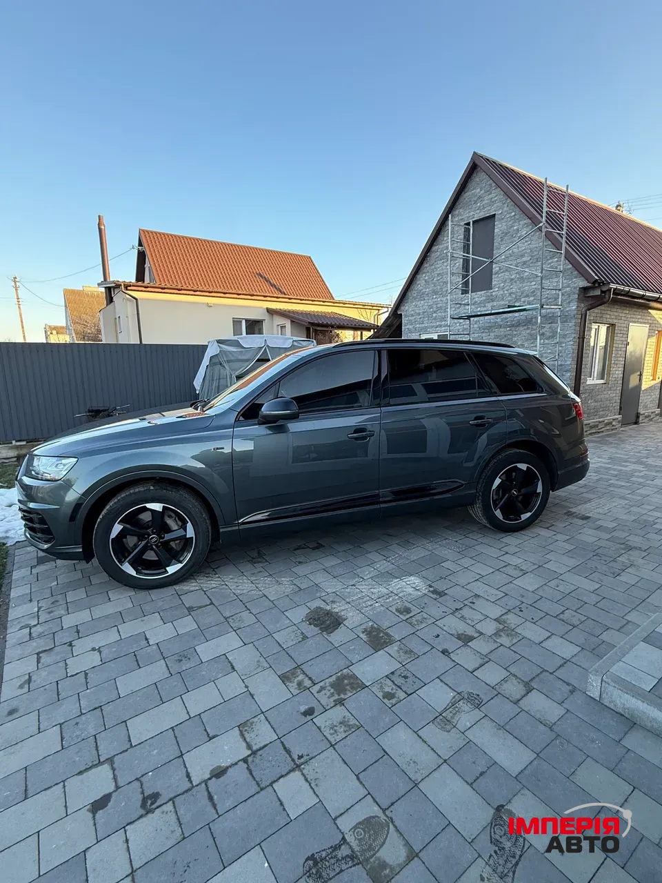 Audi Q7 - фото 7