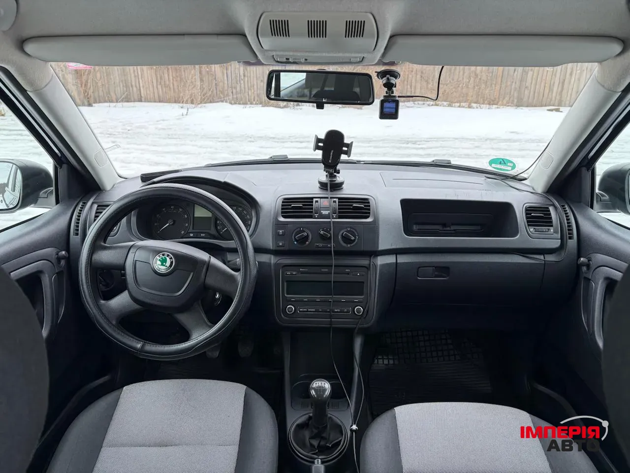 Skoda Fabia - фото 3