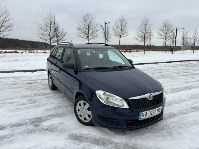 Skoda Fabia - фото 2