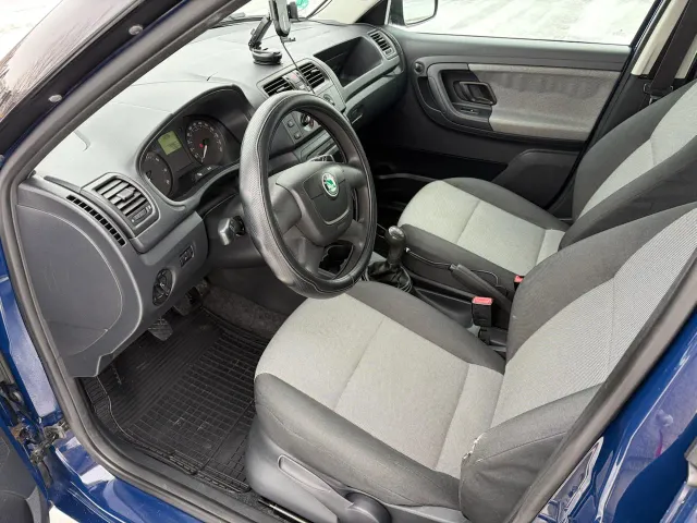 Skoda Fabia - фото 4