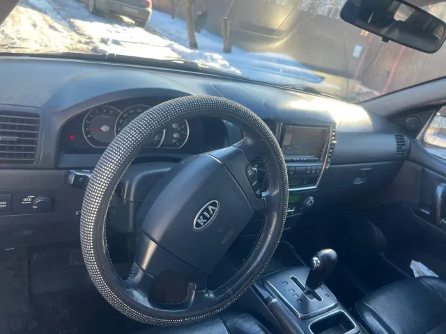 Kia Sorento - фото 5