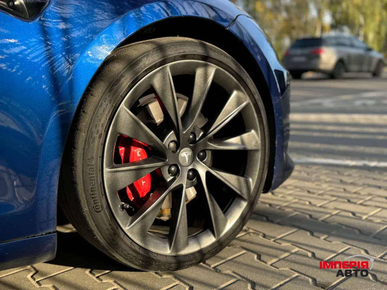 Tesla Model S - фото 4