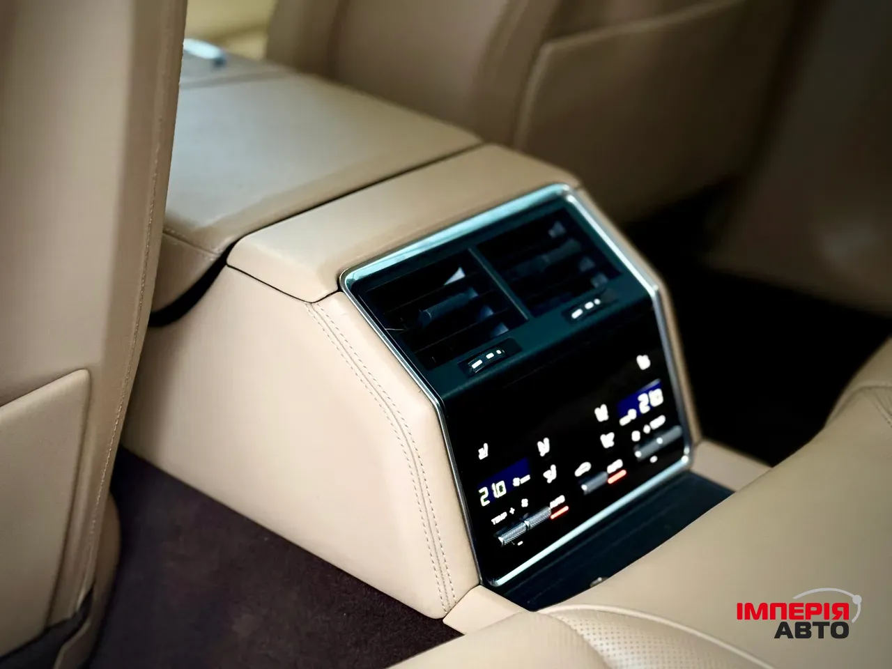 Porsche Panamera - фото 15