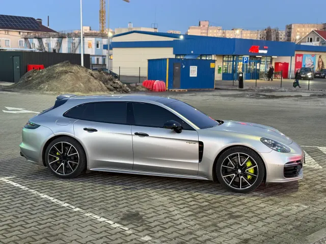 Porsche Panamera - фото 3