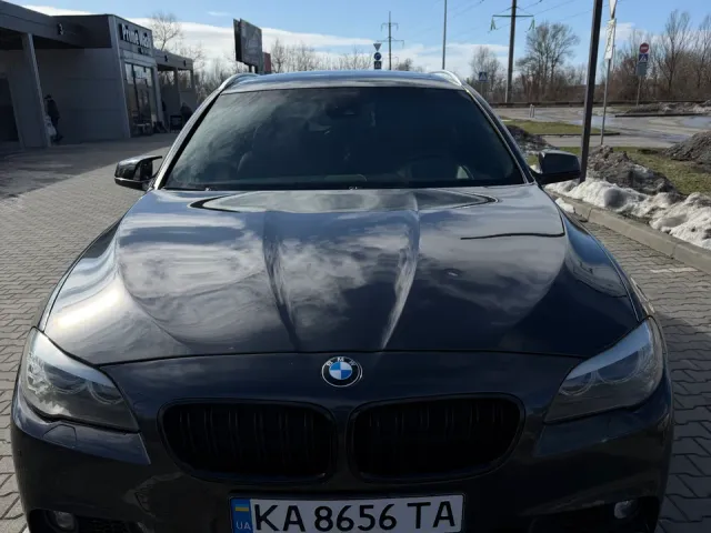BMW 5 серії - фото 1