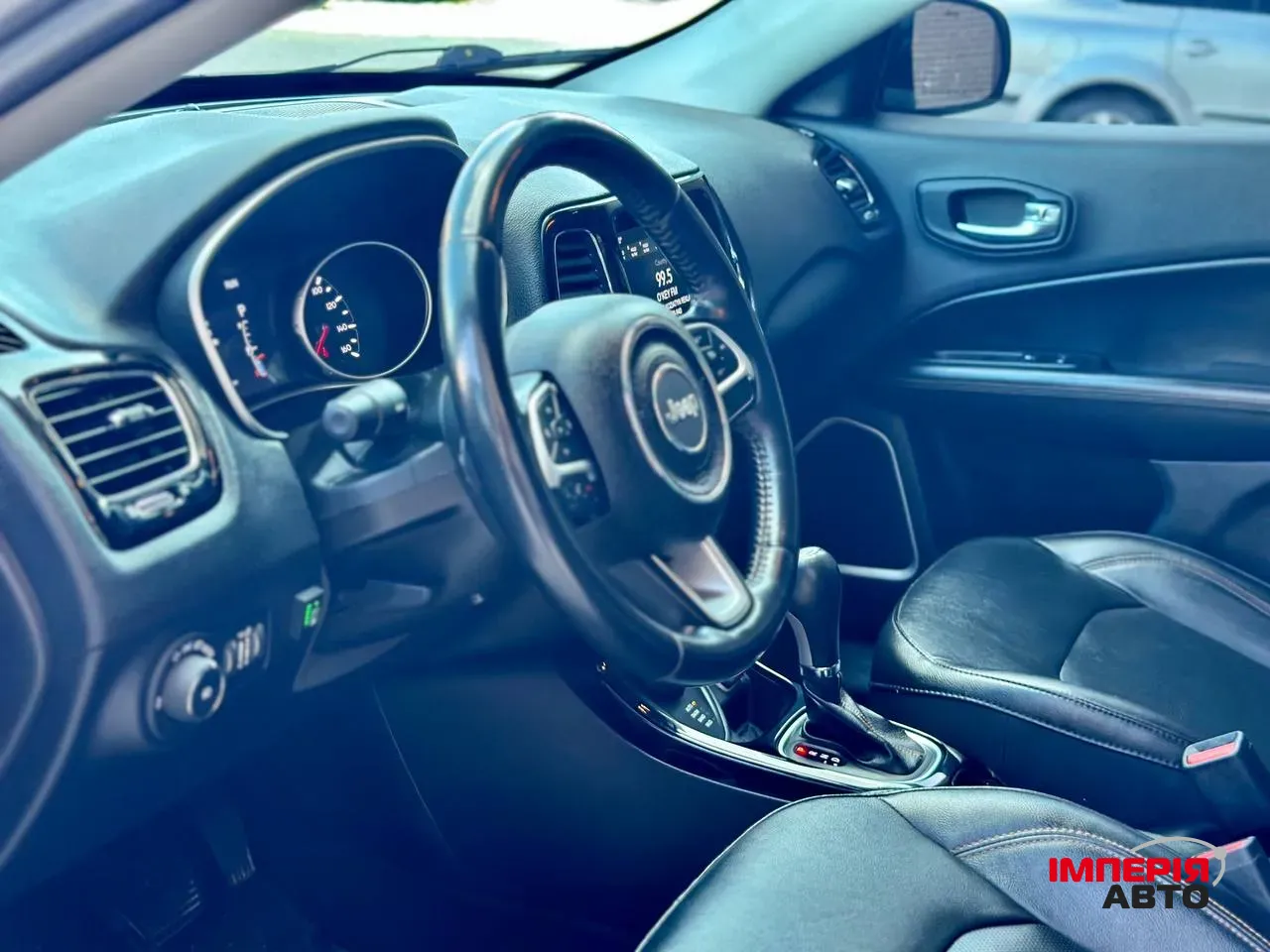 Jeep Compass - фото 8