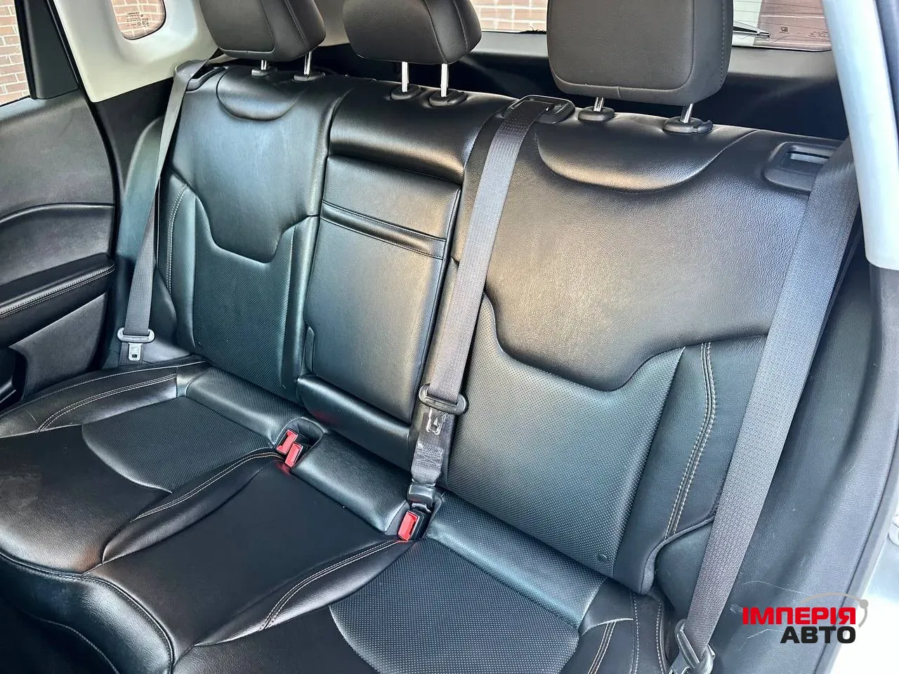 Jeep Compass - фото 6