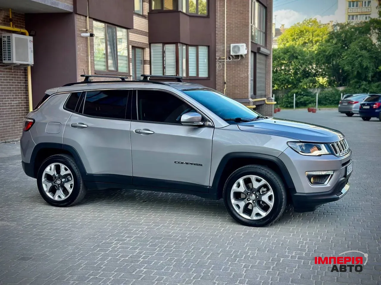Jeep Compass - фото 1