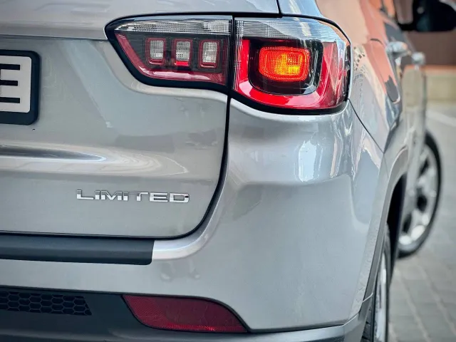 Jeep Compass - фото 4