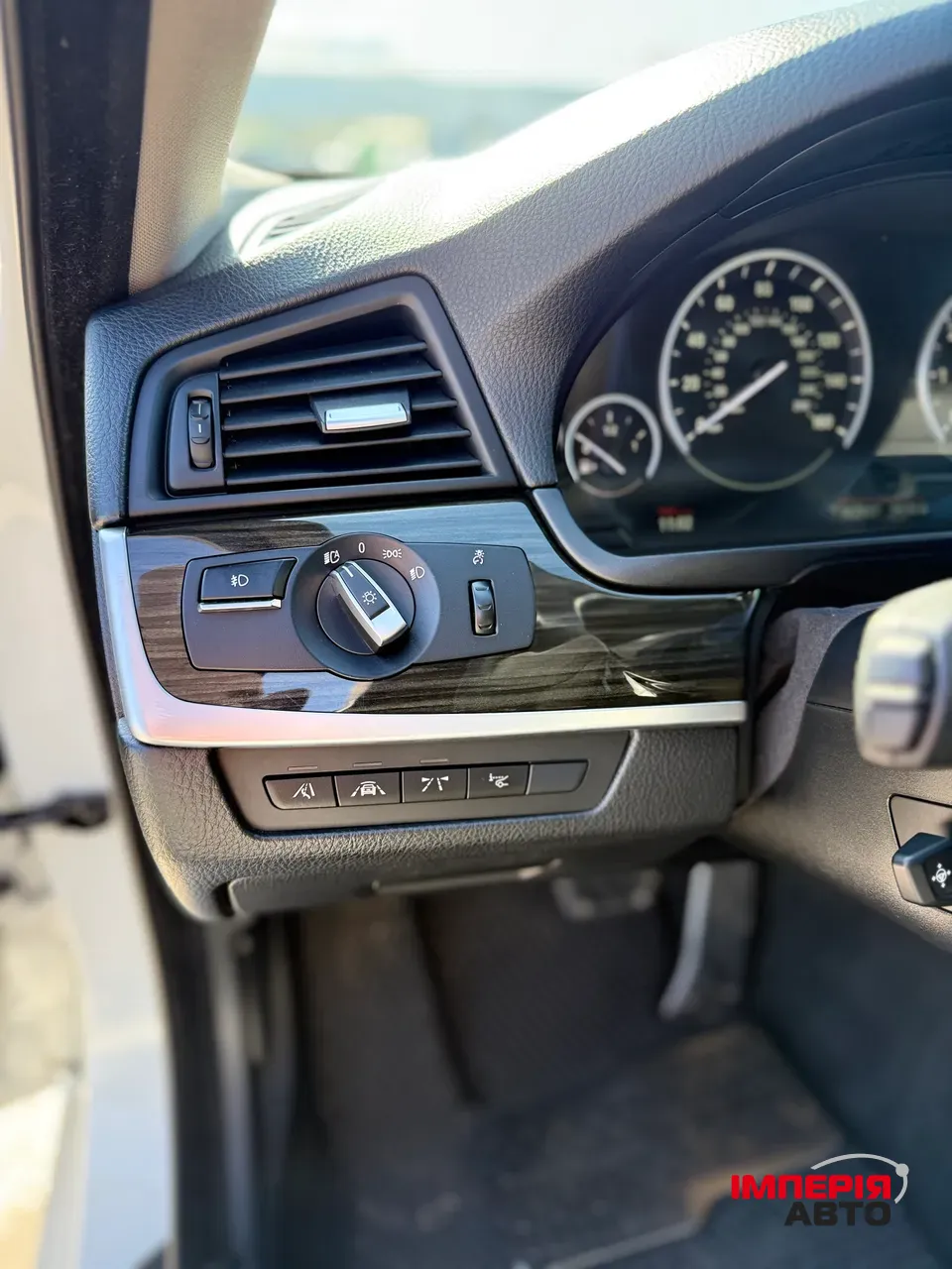 BMW 5 серії - фото 9