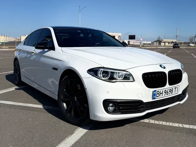 BMW 5 серії - фото 1