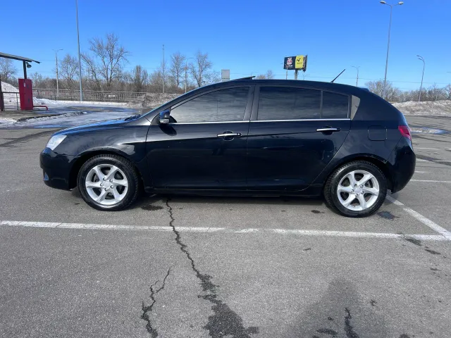 Geely Emgrand EC7 - фото 4