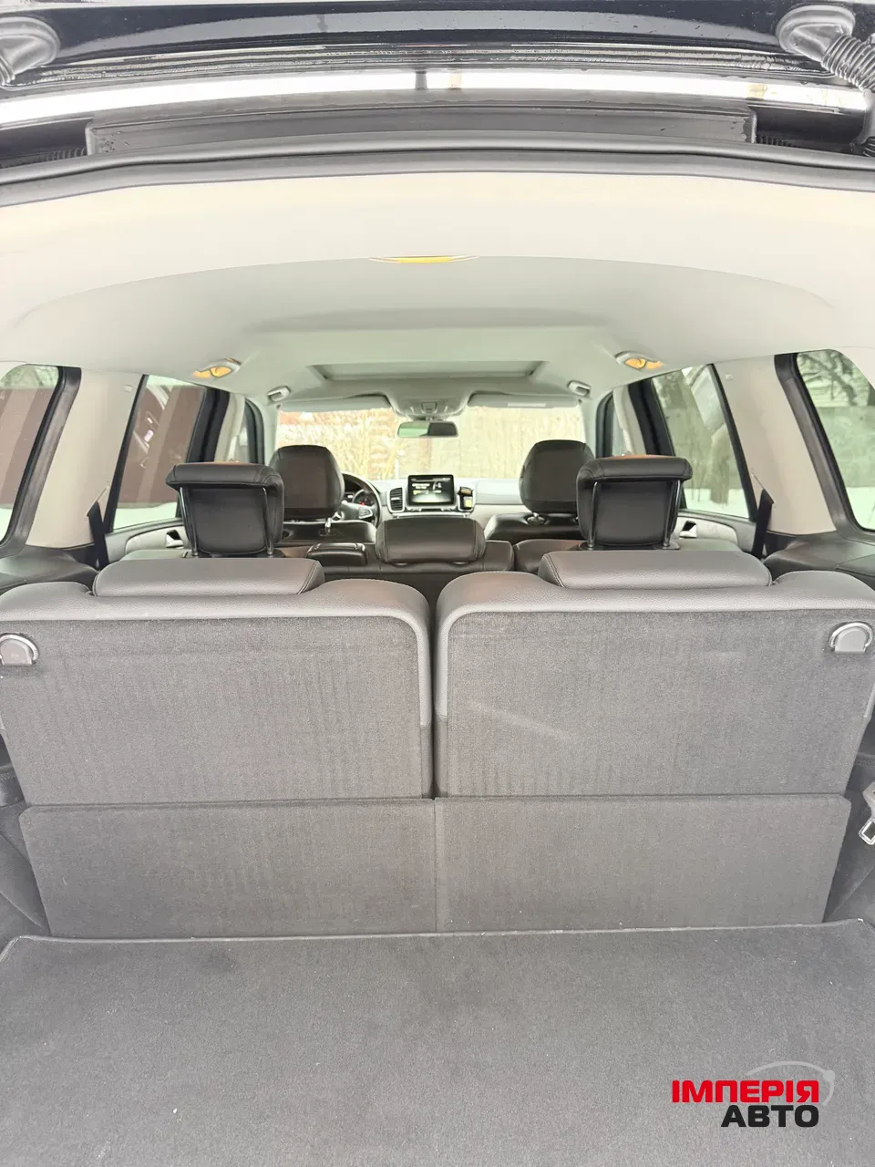 Mercedes-Benz GLS - фото 27