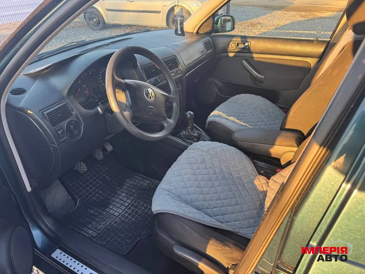 Volkswagen Golf - фото 17