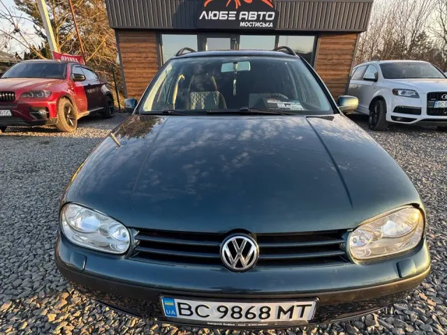 Volkswagen Golf - фото 1
