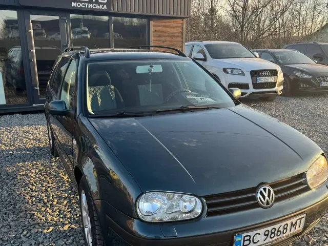 Volkswagen Golf - фото 4