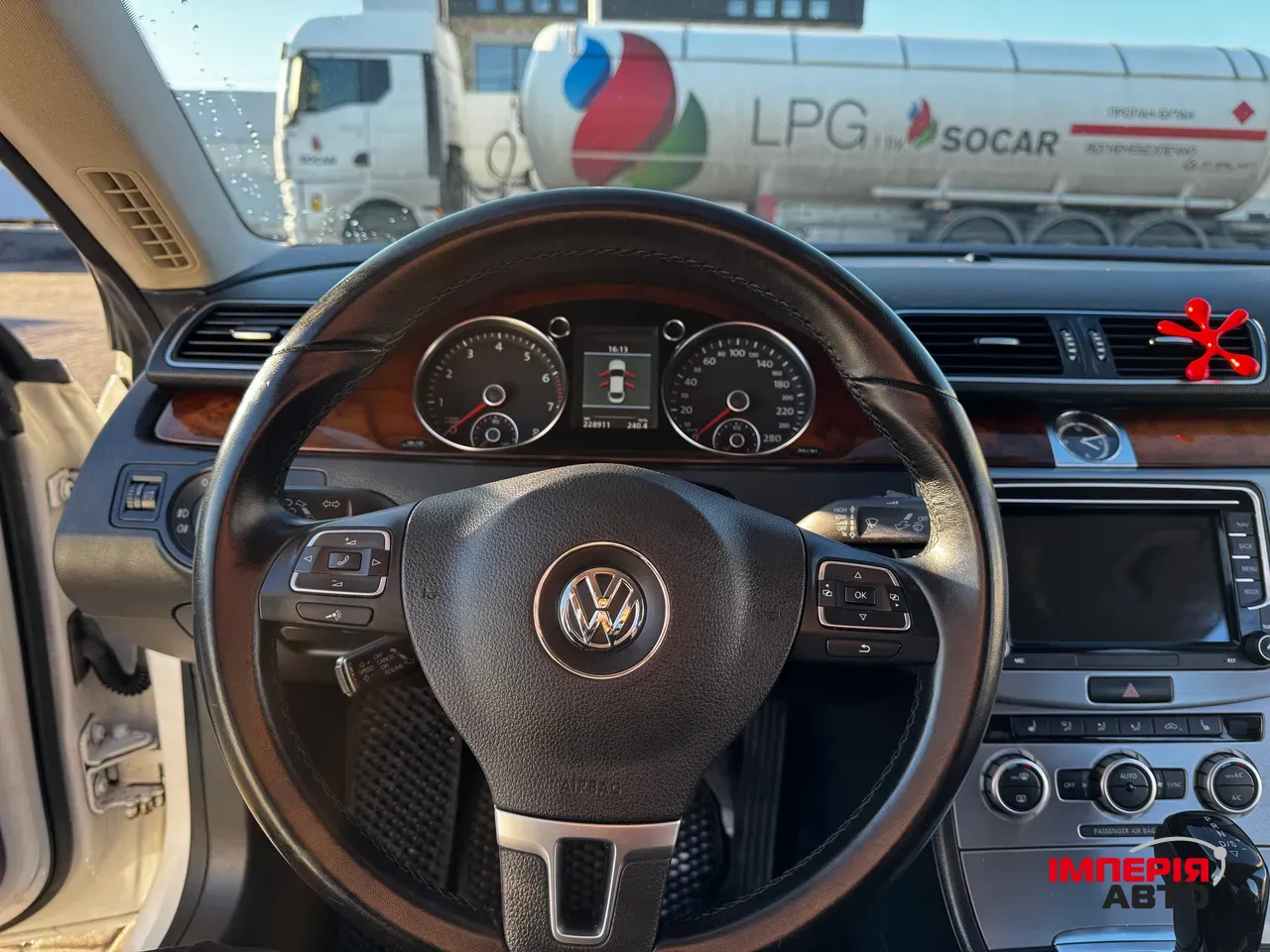 Volkswagen Passat CC - фото 13