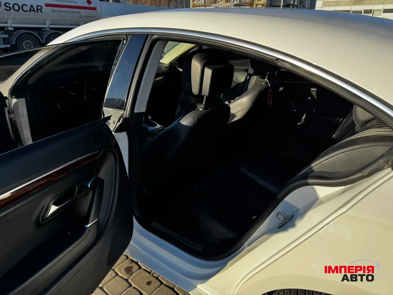 Volkswagen Passat CC - фото 10