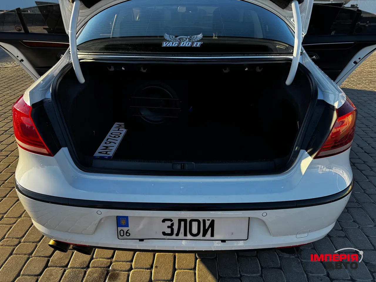 Volkswagen Passat CC - фото 19