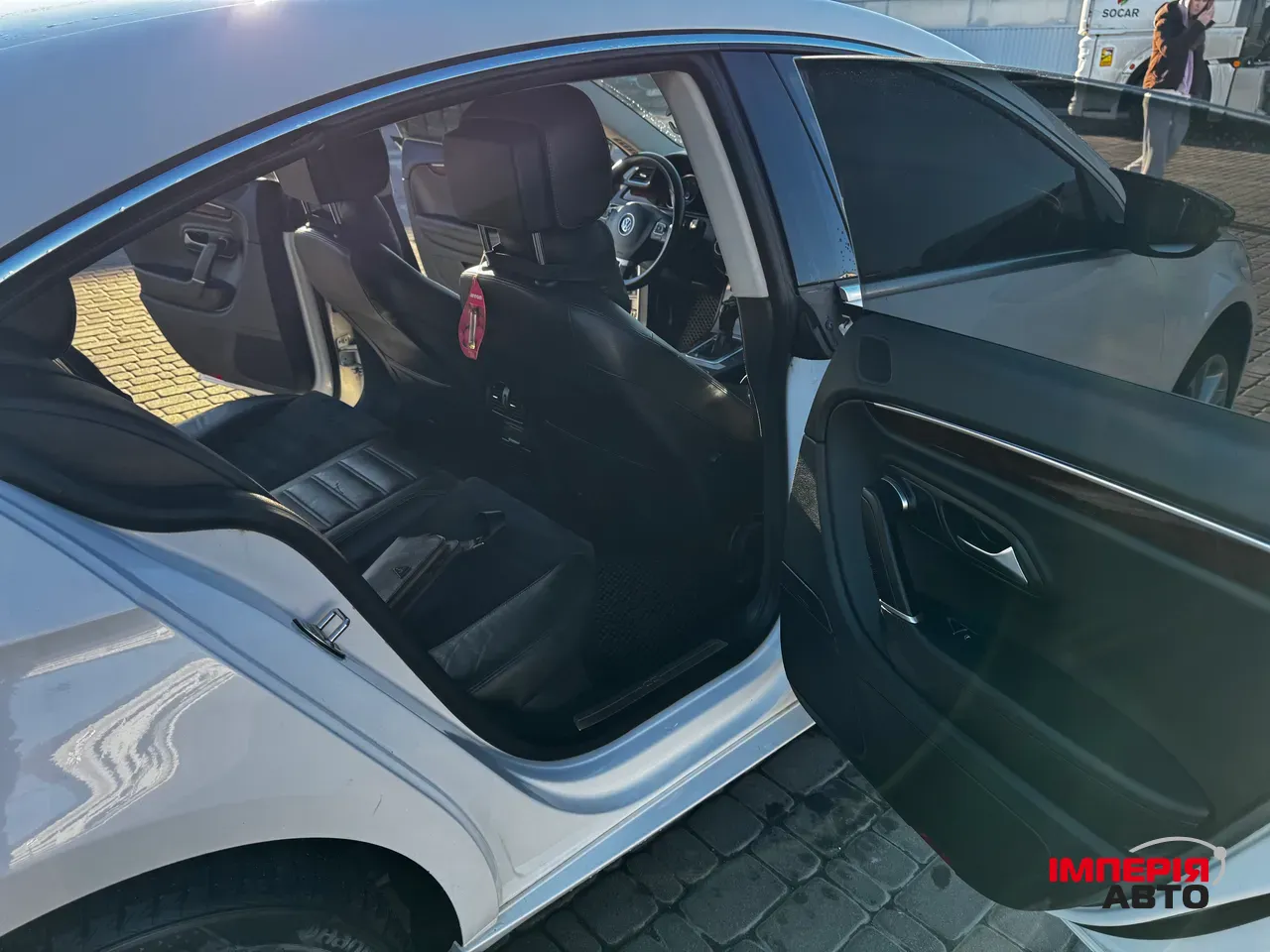 Volkswagen Passat CC - фото 11