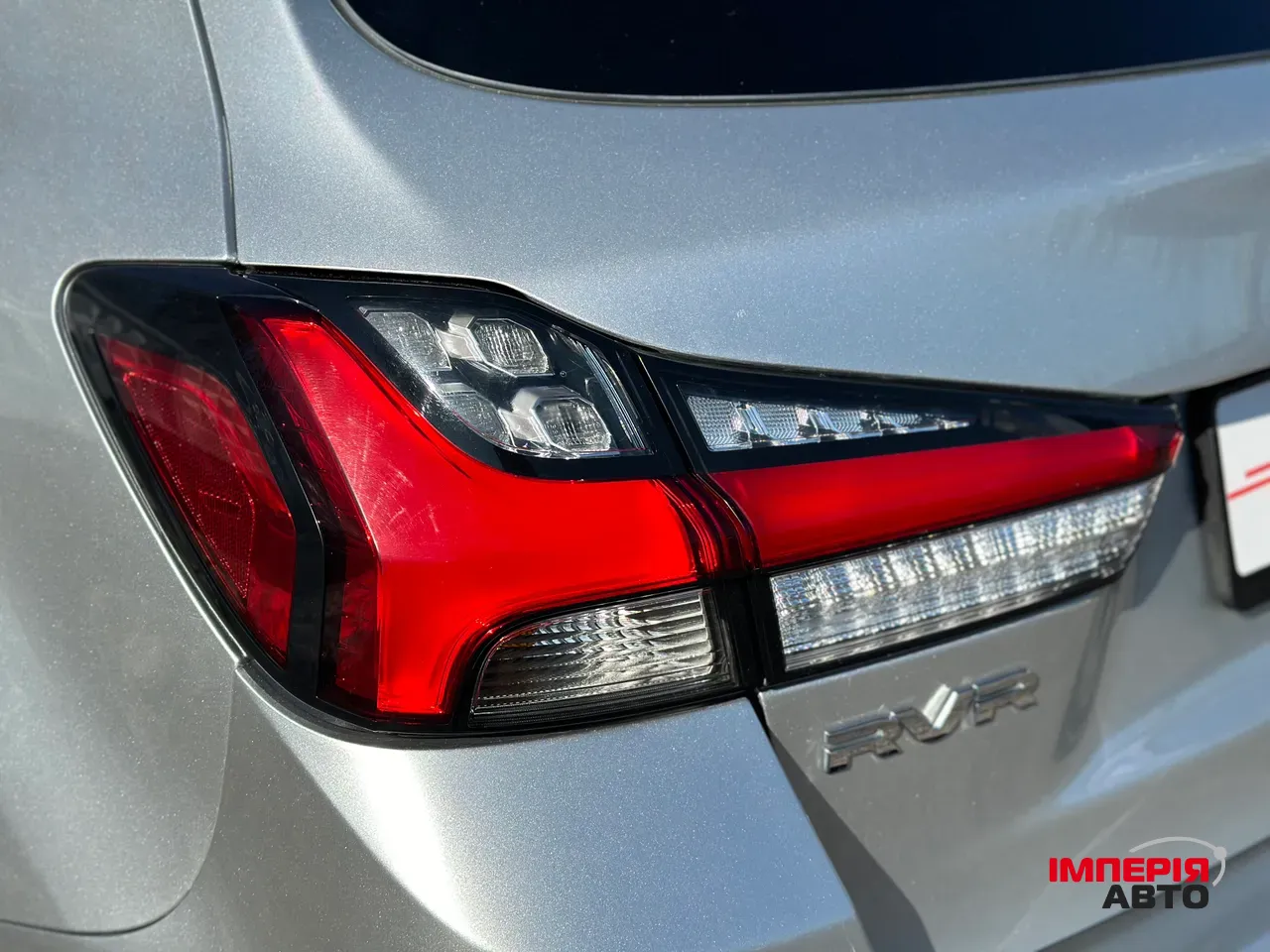 Mitsubishi RVR - фото 8