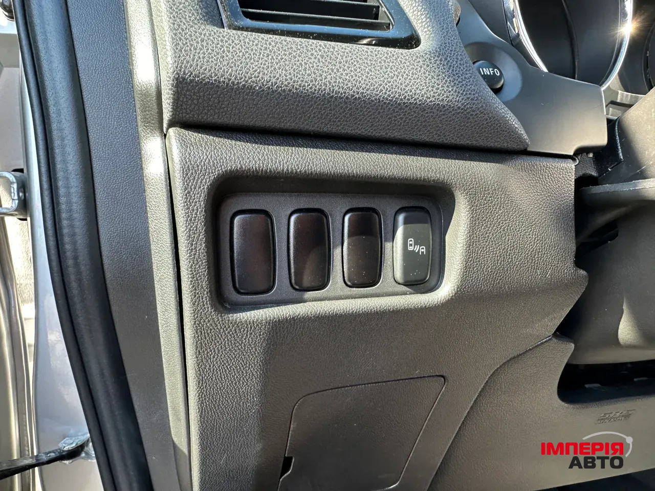 Mitsubishi RVR - фото 17