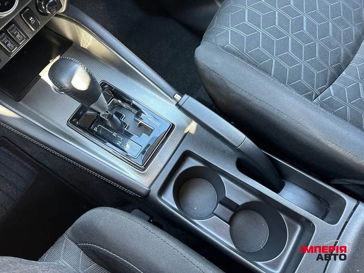 Mitsubishi RVR - фото 27