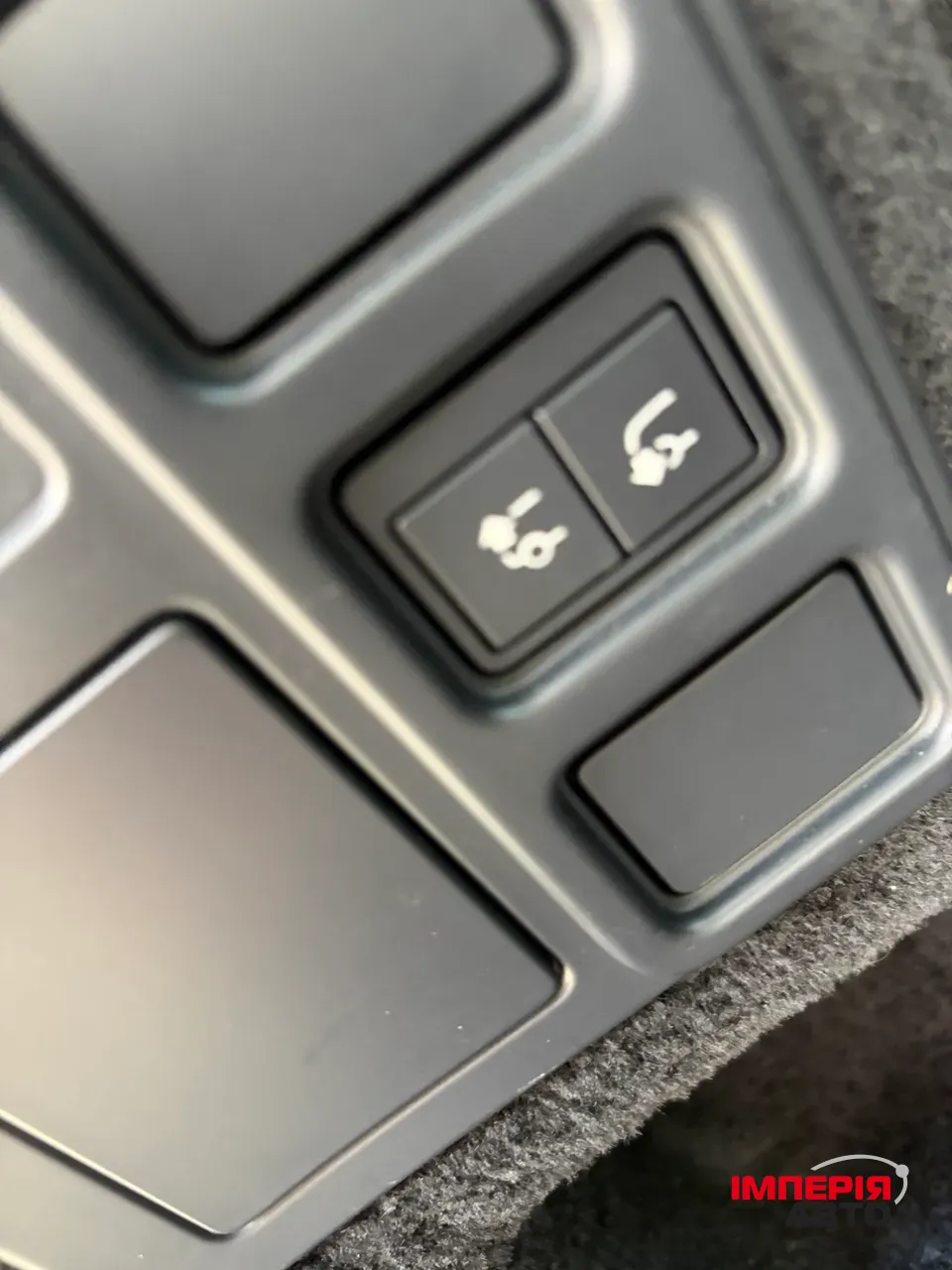 Land Rover Discovery Sport - фото 2