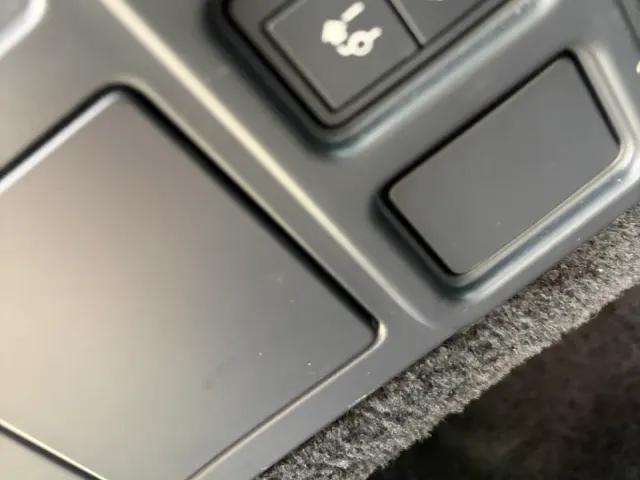 Land Rover Discovery Sport - фото 2