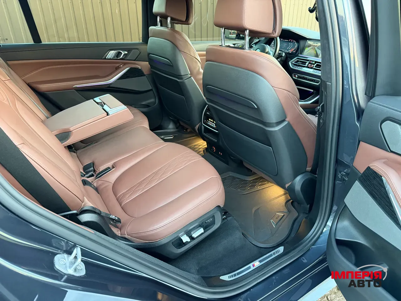 BMW X7 - фото 19