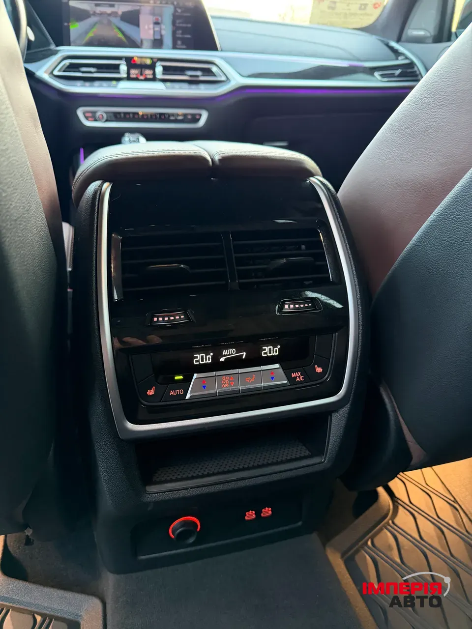 BMW X7 - фото 21