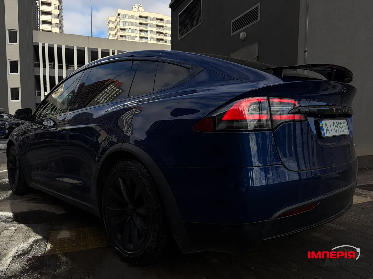 Tesla Model X - фото 9