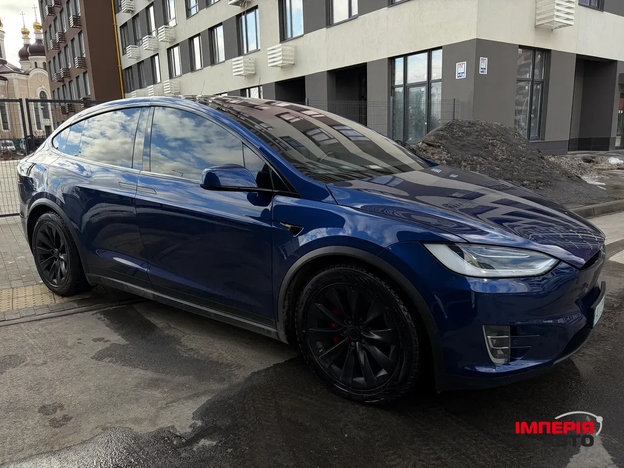 Tesla Model X - фото 17