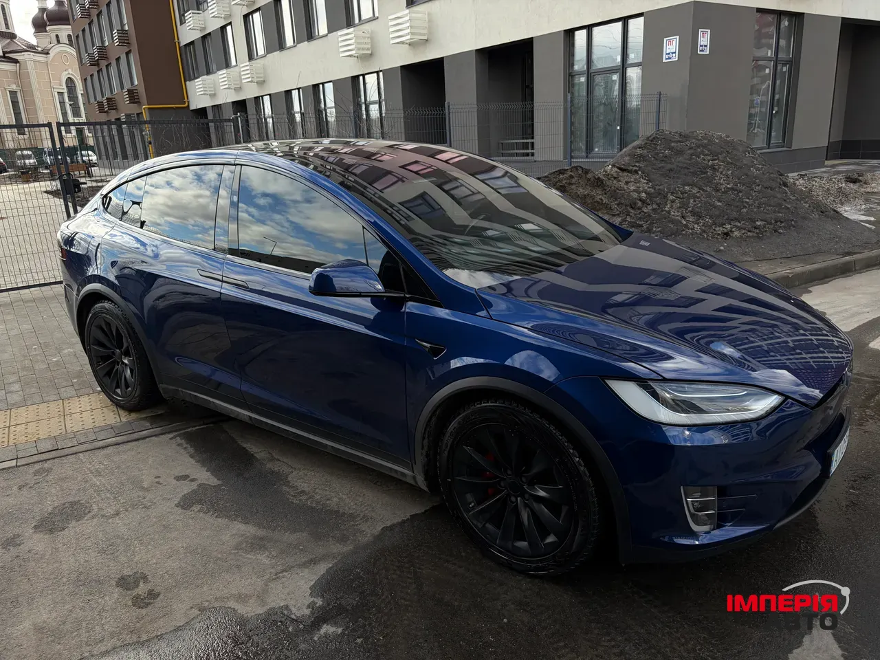 Tesla Model X - фото 15