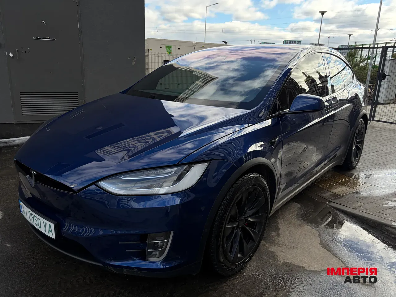 Tesla Model X - фото 24