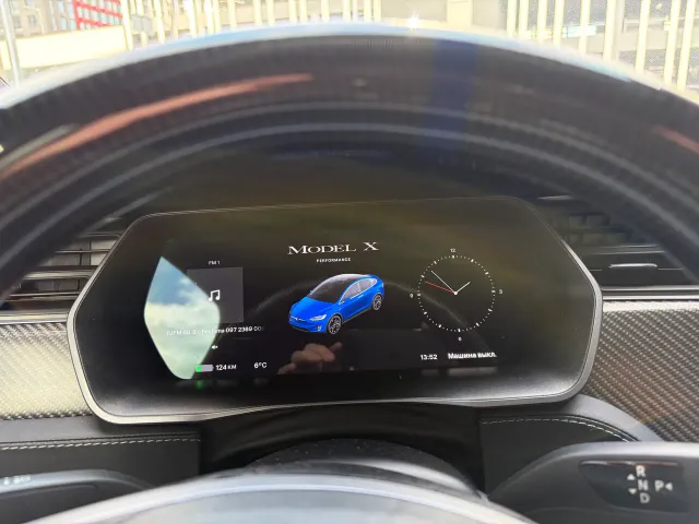 Tesla Model X - фото 4