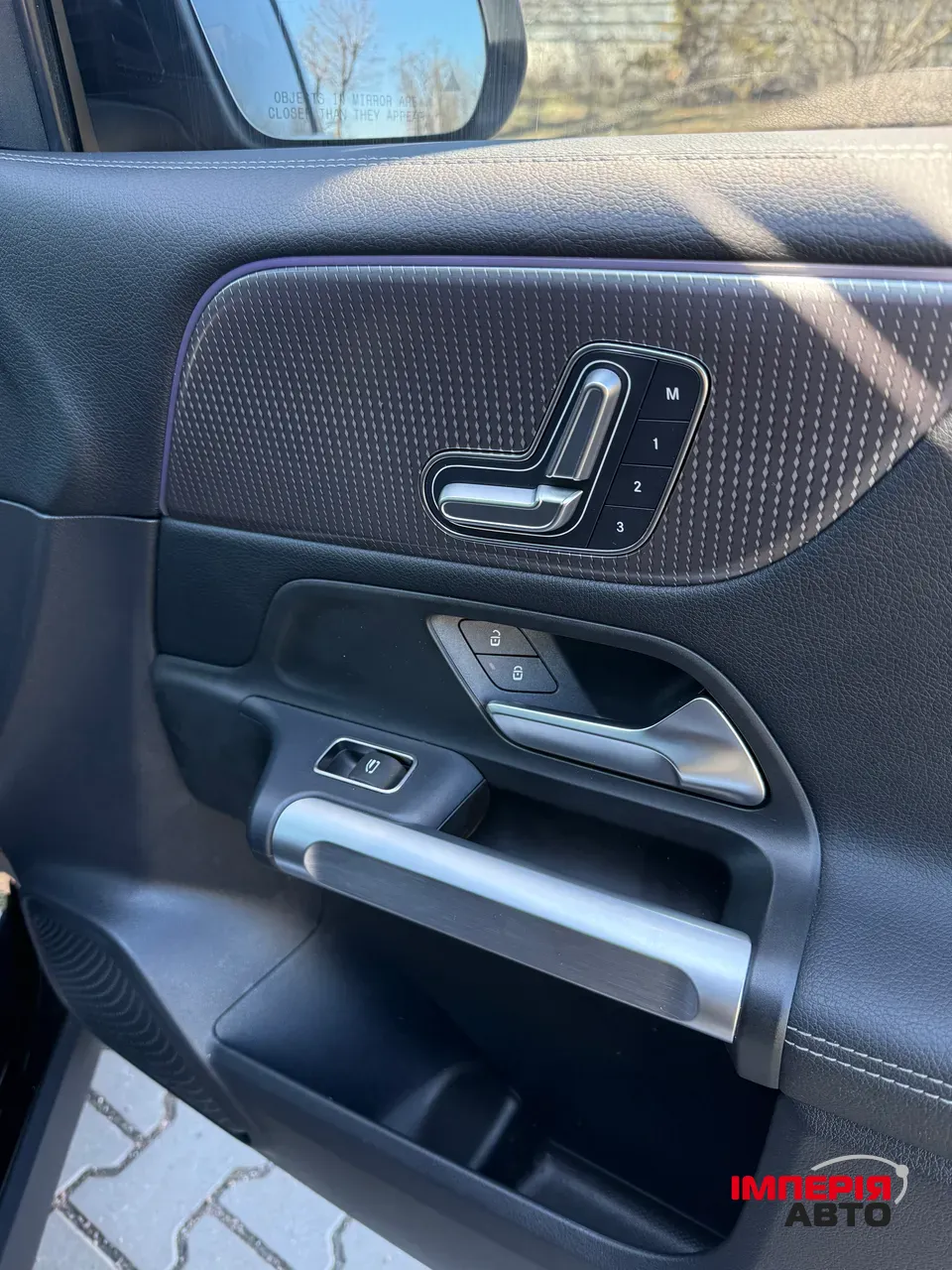 Mercedes-Benz EQB - фото 8