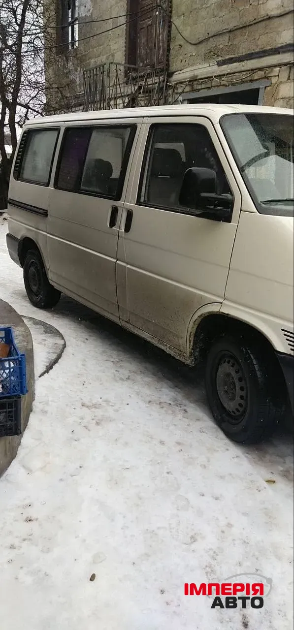 Volkswagen Caravelle - фото 9