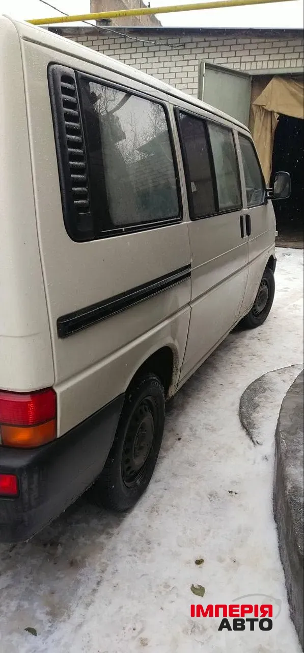 Volkswagen Caravelle - фото 6