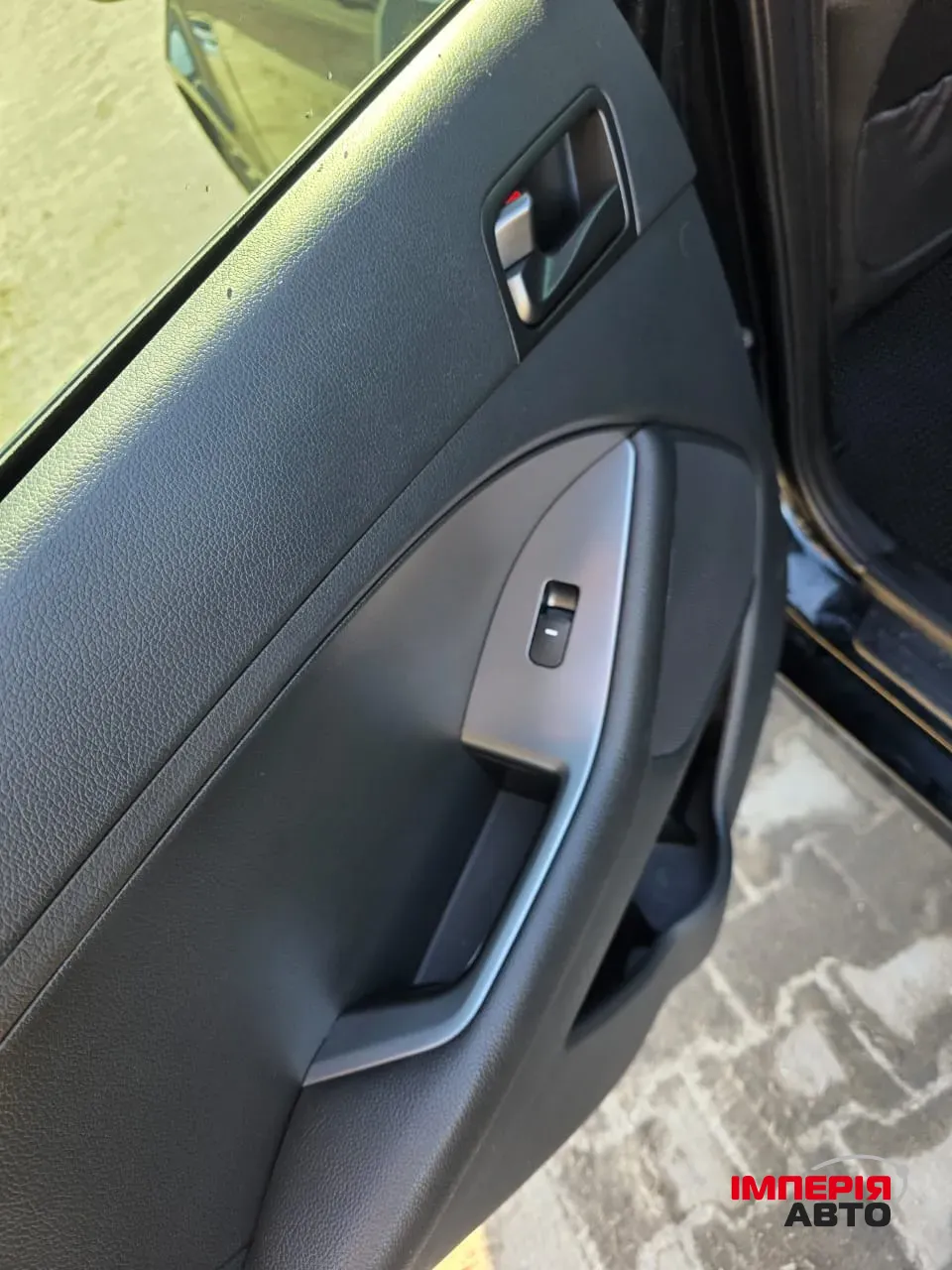 Kia K5 - фото 16