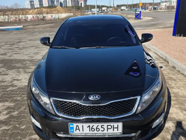 Kia K5 - фото 1