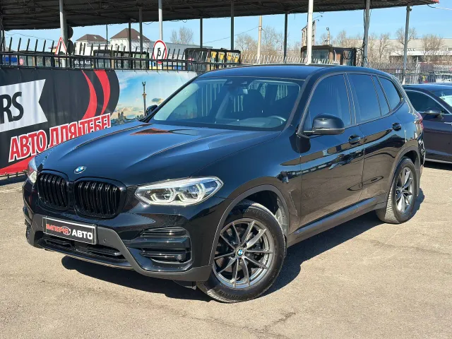 BMW X3 - фото 1